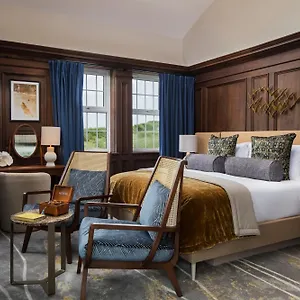 Hotel The White Horses By Everly Collection