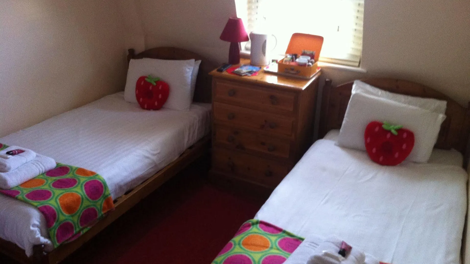 Strawberry Fields Hotel Brighton 3*,